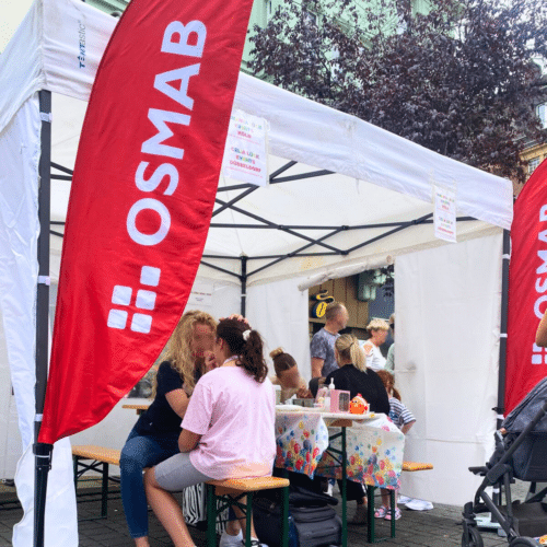 Kinderschminken beim Familienfest Deutz feiert! gesponsert von der OSMAB Holding AG